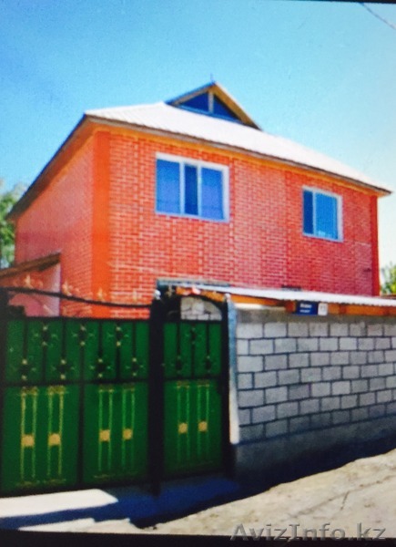 Добротный двухэтажный кирпичный дом в центре города - Изображение #1, Объявление #1477567